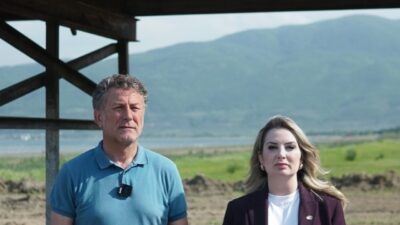 CHP Bursa Milletvekili Orhan Sarıbal, İznik Gölü’nde yaşanan su kaybı