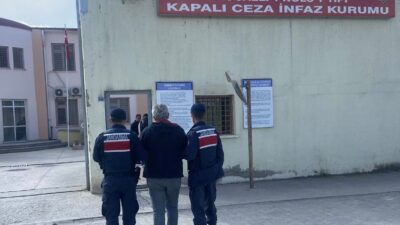 Yalova İl Jandarma Komutanlığı ekipleri tarafından terör örgütü mensuplarının yakalanmasına