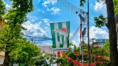 Bursa’nın Orhangazi ilçesinde yeni haftayla birlikte hava sıcaklıklarında dalgalı bir