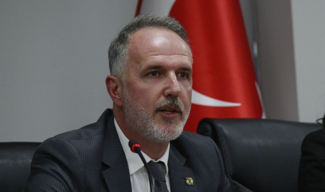 Orhangazi’nin tanınmış ve sevilen iş insanlarından Cem Mücevherat Kuyumculuk ve
