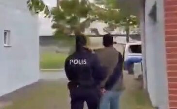 Bursa İl Emniyet Müdürlüğü ekiplerince gerçekleştirilen operasyonlarda, çeşitli suçlardan kesinleşmiş