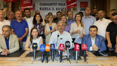 CHP'de mutlak butlan süreci sonrası göreve gelen yönetimin MYK toplantısının