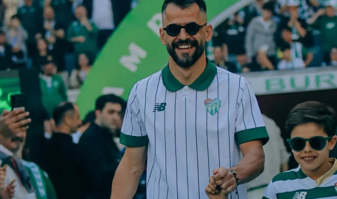 Bursaspor, 2026-2027 sezonu transfer çalışmaları kapsamında tecrübeli kanat oyuncusu İlhan