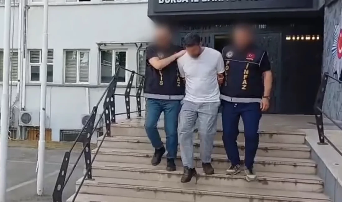 Bursa Emniyet Müdürlüğü ekiplerinin aranan şahısların yakalanmasına yönelik yürüttüğü çalışmalar