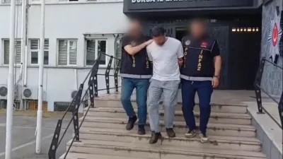 Bursa Emniyet Müdürlüğü ekiplerinin aranan şahısların yakalanmasına yönelik yürüttüğü çalışmalar
