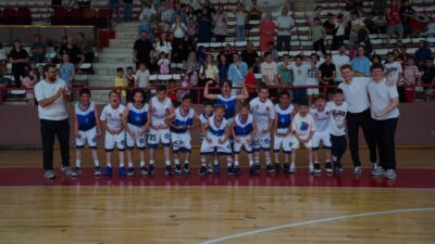 Bursa'nın Orhangazi ilçesinde gerçekleştirdikleri farklı branşlardaki sportif faaliyetlerle adlarından sıkça
