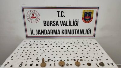 Bursa'nın Gemlik ilçesinde tarihi eser kaçakçılığına yönelik düzenlenen operasyonda Roma