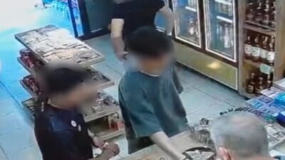Bursa’nın Orhangazi ilçesinde bir vatandaşın düşürdüğü kredi kartını bulan 3