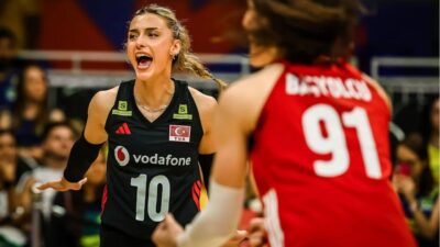 Voleybol Milletler Ligi'nin ikinci karşılaşmasında Türkiye, Hollanda'ya 3-0 mağlup oldu.