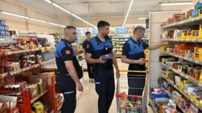 Gemlik Belediyesi Zabıta Müdürlüğü ekipleri, ilçe genelindeki zincir marketlere yönelik