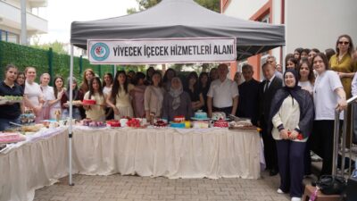 Erenler Kız Mesleki ve Teknik Anadolu Lisesi bünyesinde eğitim gören