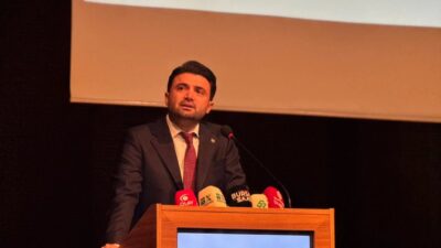 Bursaspor Olağan Mali ve İdari Genel Kurulu'nda konuşan Başkan Enes