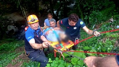 Yalova'nın Termal ilçesinde bulunan Sudüşen Şelalesi mevkiinde meydana gelen motosiklet