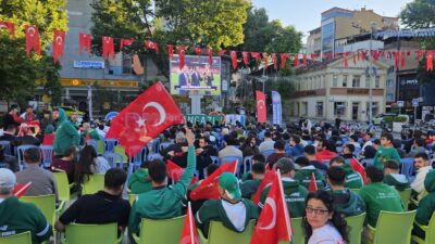 Tüm Türkiye'de Milli heyecan için nefesler tutulurken, Orhangazi'de de sabahın
