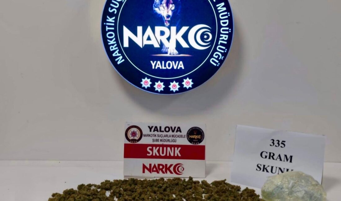 Yalova'da narkotik ekiplerinin uyuşturucu ticareti yapan şahıslara yönelik düzenlediği operasyonda