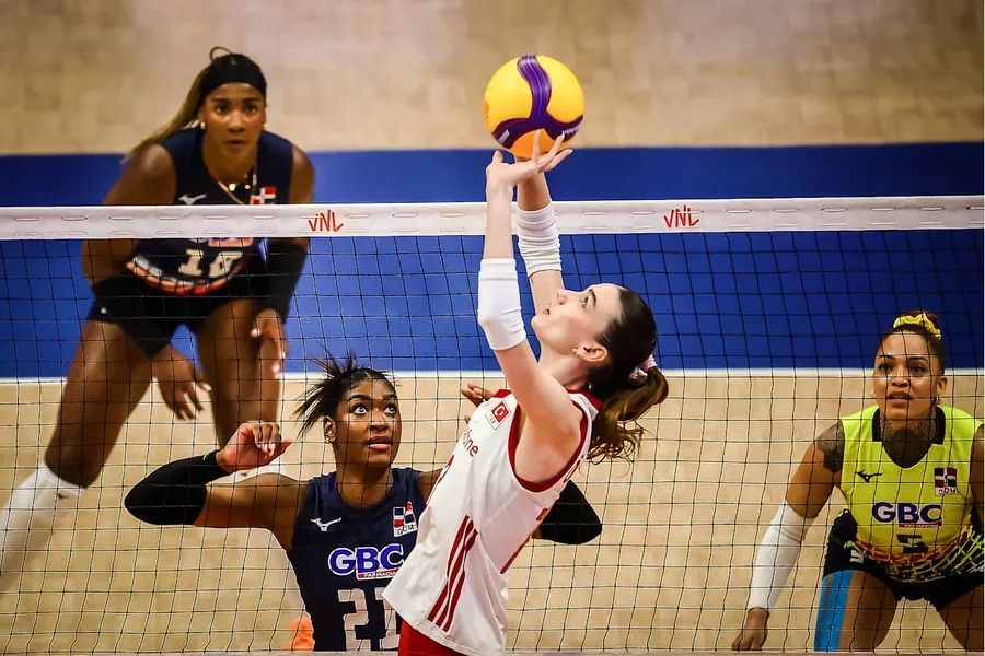 Voleybol Milletler Ligi ilk hafta karşılaşmasında A Milli Kadın Voleybol