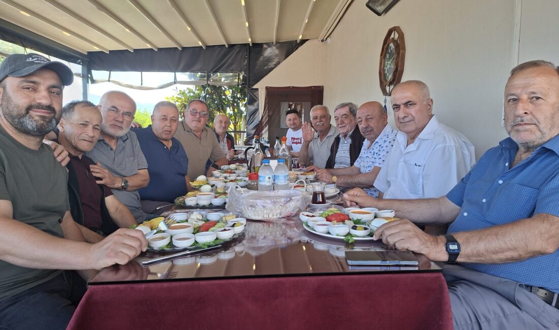 Vatani görevlerini yıllar önce Silivri’de birlikte yapan 1962/2 tertip asker