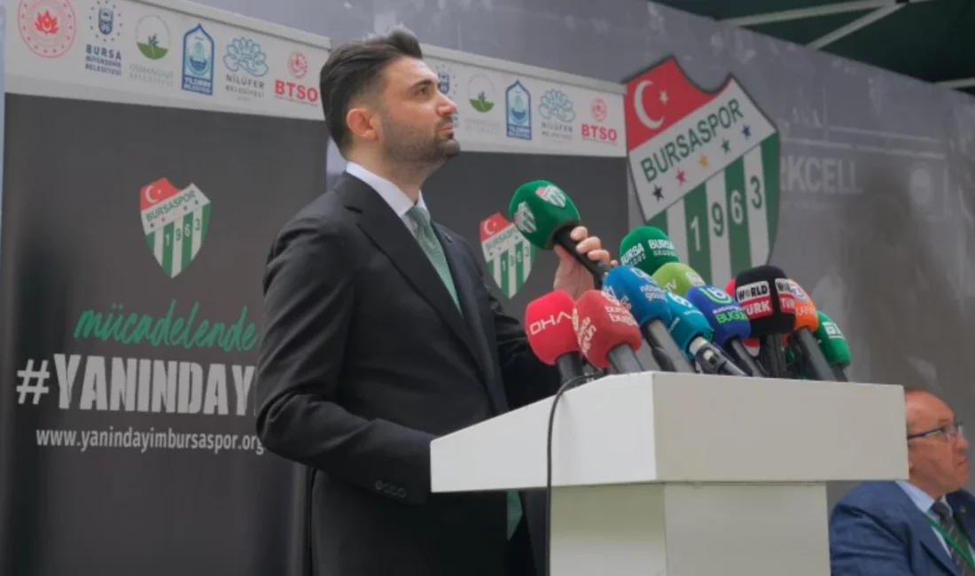 Bursaspor Başkanı Enes Çelik, Düzce'de gerçekleştirilen kampta yeni sezon çalışmalarına