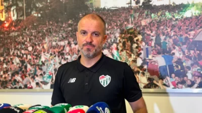 Bursaspor, yeni sezon öncesi Shakhtar Donetsk ile oynadığı hazırlık karşılaşmasında