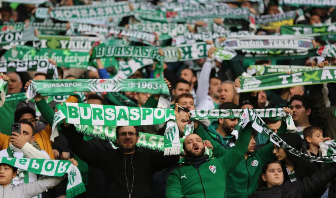 Bursaspor, yeni sezon kadro yapılanması kapsamında tecrübeli sağ bek Zeki