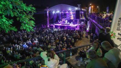Bursa’da kültür ve sanat ikliminin en köklü çınarlarından biri olan