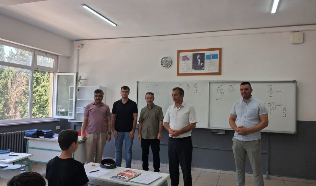 Orhangazi İlçe Milli Eğitim Müdürü Erol Şanlıtürk, ilçe milli eğitim