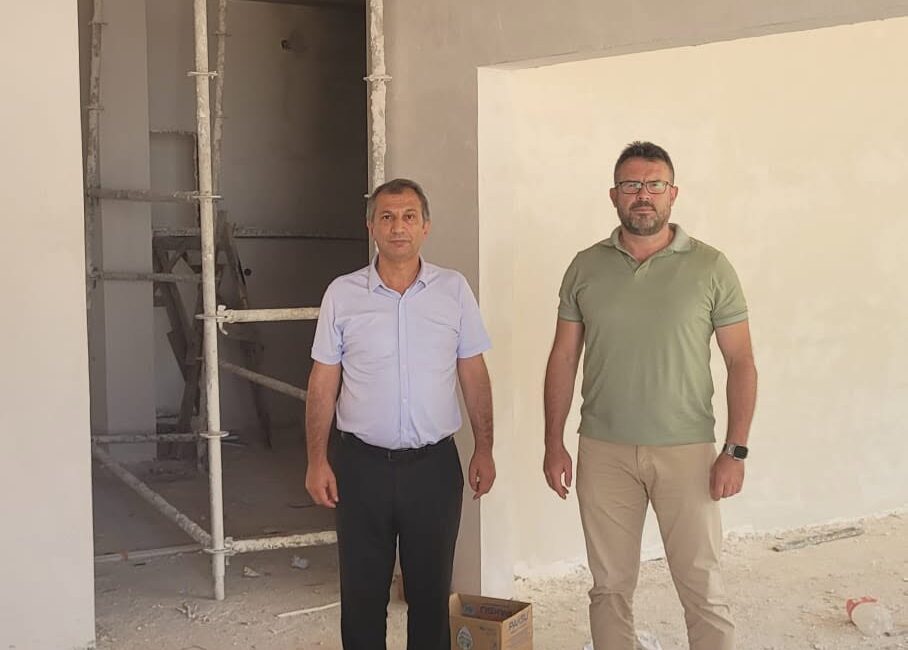 İlçe Milli Eğitim Müdürü Erol Şanlıtürk, yapımı süren yeni Mesleki