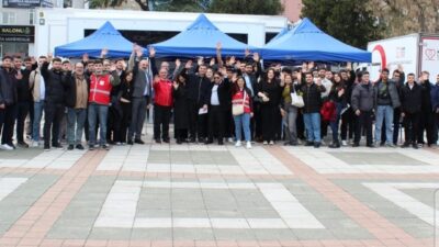 Bursa'nın Orhangazi ilçesinde uzun süredir lösemi tedavisi gören 13 yaşındaki