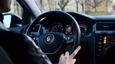 Almanya'nın önde gelen otomotiv temsilcisi Volkswagen Grubu, maliyetleri sağlamak ve