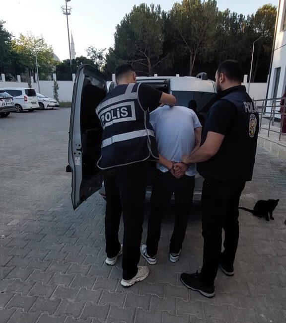 Bursa'nın Orhangazi ilçesinde Kapalı Pazaryeri'nde meydana gelen 3 ayrı 