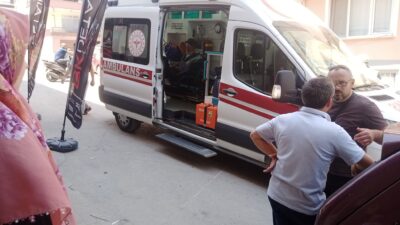 Bursa'nın Orhangazi ilçesinde meydana gelen kazada motorsiklet sürücüsü hafif şekilde