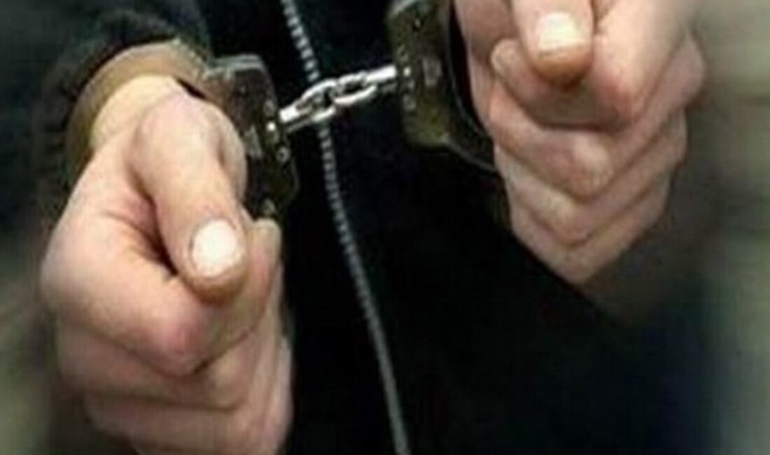 Bursa’nın İznik ilçesinde, tefecilik yaptığı iddia edilen şüphelilere yönelik sabahın