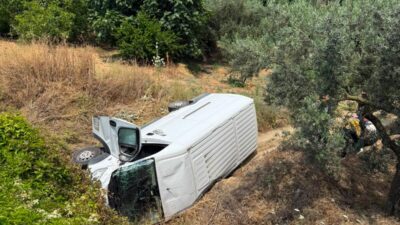 Bursa'da İznik - Yenişehir yolu üzerinde meydana gelen trafik kazasında