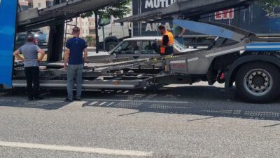 Bursa'nın Orhangazi ilçesinde ana yol üzerinde meydana gelen trafik kazasında,