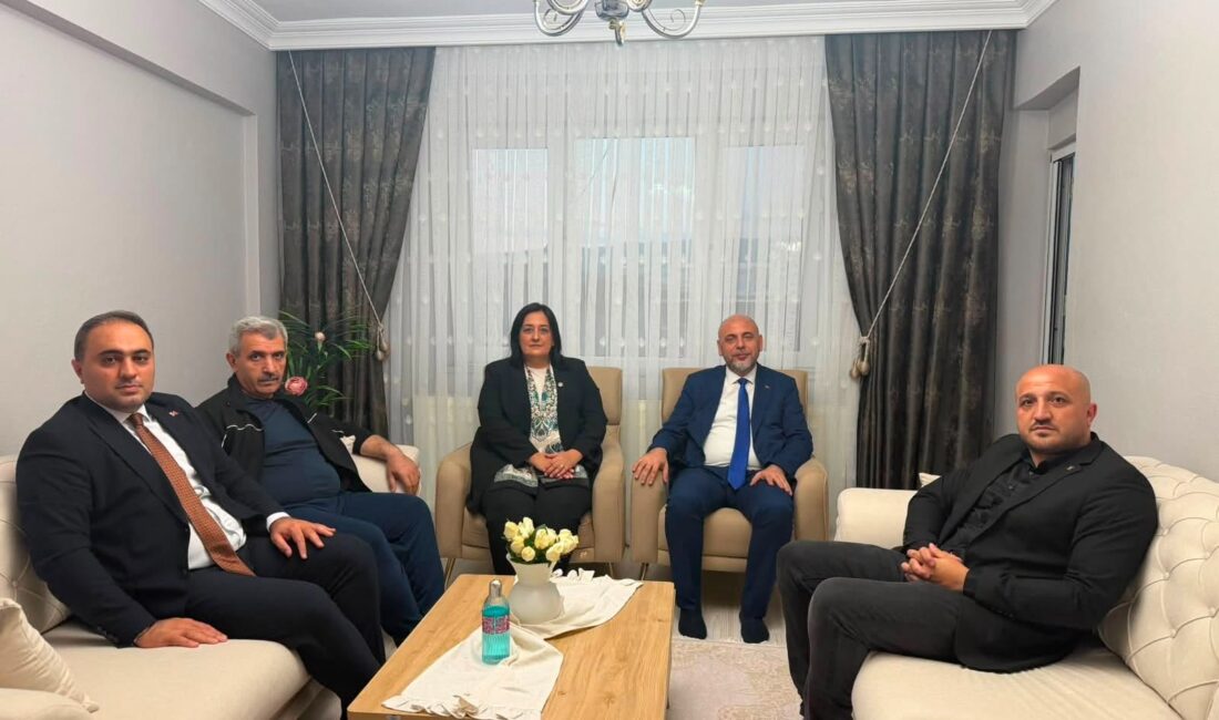 Geçtiğimiz hafta belediyedeki makam odasında geçirdiği kalp krizi nedeniyle hastaneye