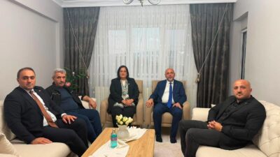 Geçtiğimiz hafta belediyedeki makam odasında geçirdiği kalp krizi nedeniyle hastaneye