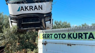 Bursa'da, Orhangazi - İznik yolu üzerinde meydana gelen kazada 