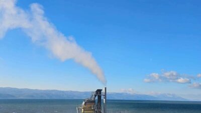 Bursa'nın İznik ilçesinde, İznik Gölü kıyısında ve İznik Devlet Hastanesi'nin