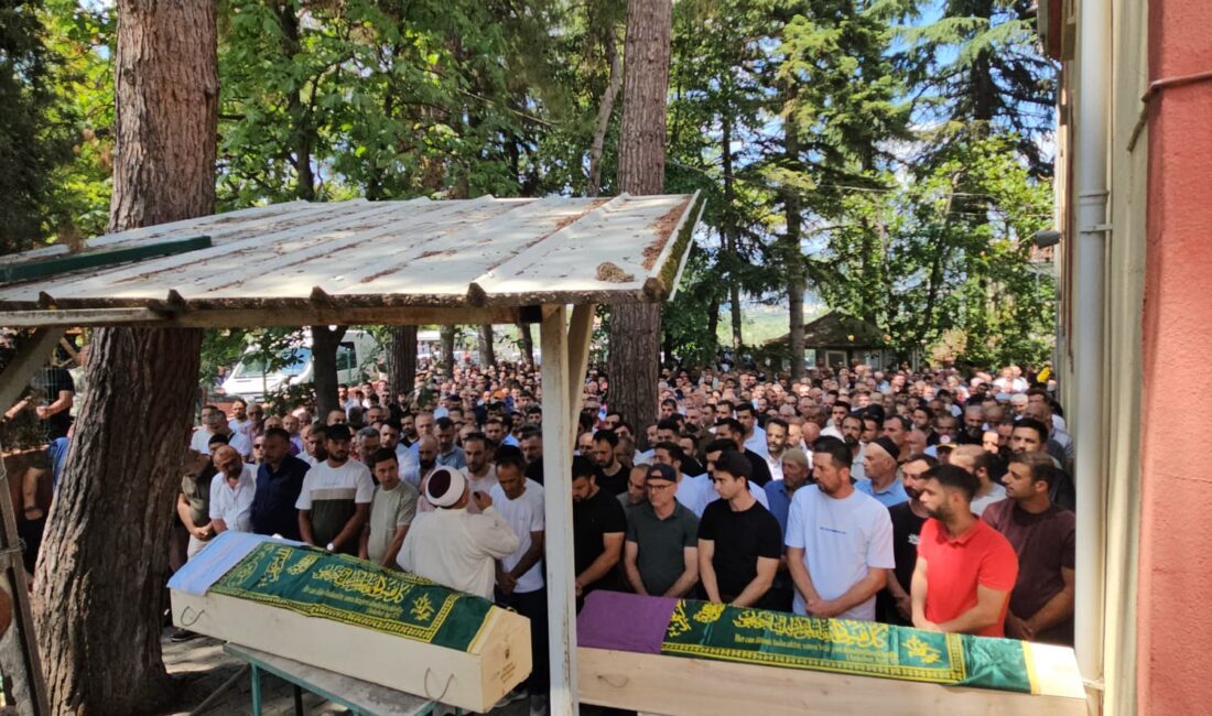 Yalova'nın Çınarcık ilçesinde meydana gelen feci motosiklet kazasında yaşamını yitiren
