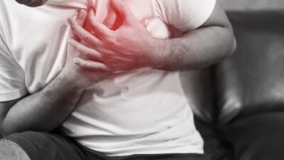Değişen günlük düzen ve uykusuzluk kalbi vuruyor. Hiçbir kalp hastalığı