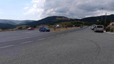 Bursa'nın Orhangazi ilçesi ile Yalova yolu üzerinde meydana gelen trafik