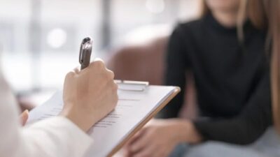 Üsküdar Üniversitesi NPİSTANBUL Hastanesi Klinik Psikolog Gizem Karpat, insanların kendilerini