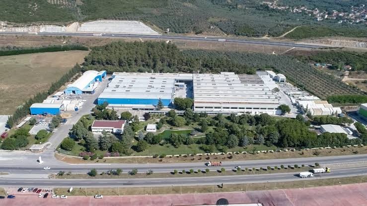 Bursa'nın Orhangazi ilçesinde  faaliyet gösteren Sirena Marine fabrikasına ilişkin uzun