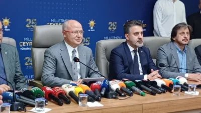 Bursa'da AK Parti'nin kuruluşunun 25. yılında Bursa teşkilatı bir araya