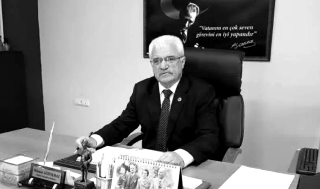 Bursa'nın Osmangazi ilçesine bağlı İstiklal Mahallesi'nin muhtarı Mümin Gözyılmaz yaşamını