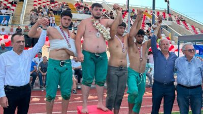  Bursa Büyükşehir Belediyespor Kulübü güreşçileri, Hatay ve Kastamonu'da gerçekleştirilen