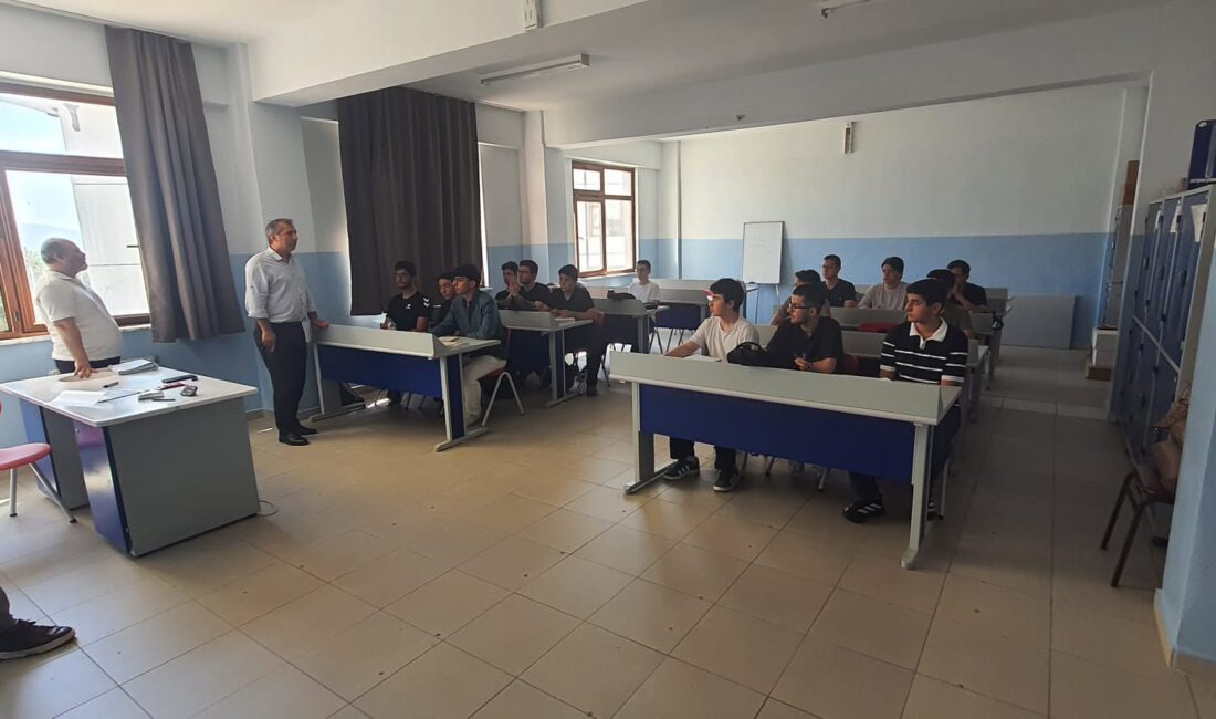 İlçe Milli Eğitim Müdürü Erol Şanlıtürk, İlçe Milli Eğitim Şube