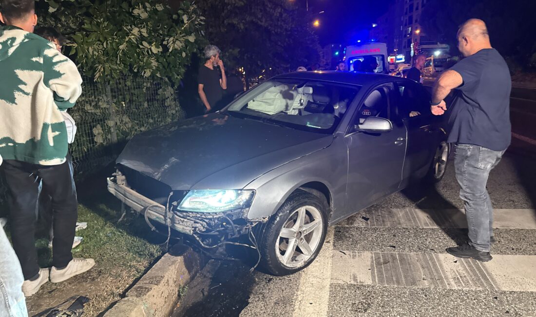 Bursa'nın Orhangazi ilçesinde gece saatlerinde meydana gelen zincirleme trafik kazasında