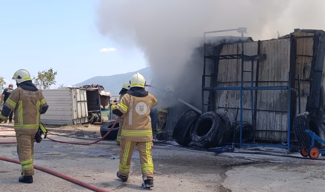 Bursa'nın Orhangazi ilçesindeki bir akaryakıt istasyonunda bulunan lastikçide çıkan ve