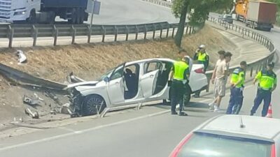 Bursa'da, Dürdane yokuşunda meydana gelen trafik kazasında sürücünün kontrolünden çıkarak